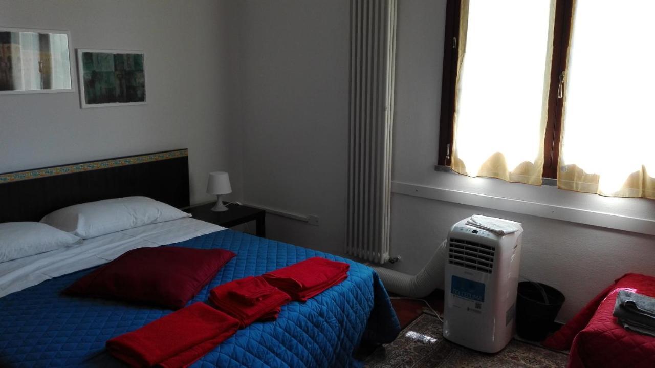 ホテルLa Casa Di Filippo ピサ エクステリア 写真